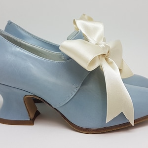 Chaussure pour costume de femme, Chaussure pour femme du XVIIIe siècle, Paoul Jeanne (art. 730)