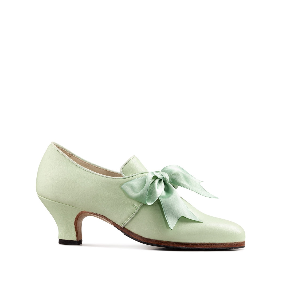 green dress cream shoes Leather 18th Century Costume With Satin Ribbon gingham collar dress
