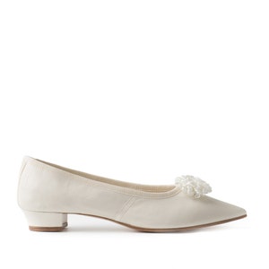 Woman costume shoe, 18th century shoe woman, woman historical shoe, Paoul Mary (art. 742)