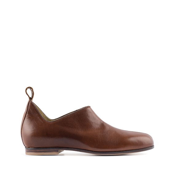 Tudor Historical Brown Leather Man Shoe, Paoul Geoffrey