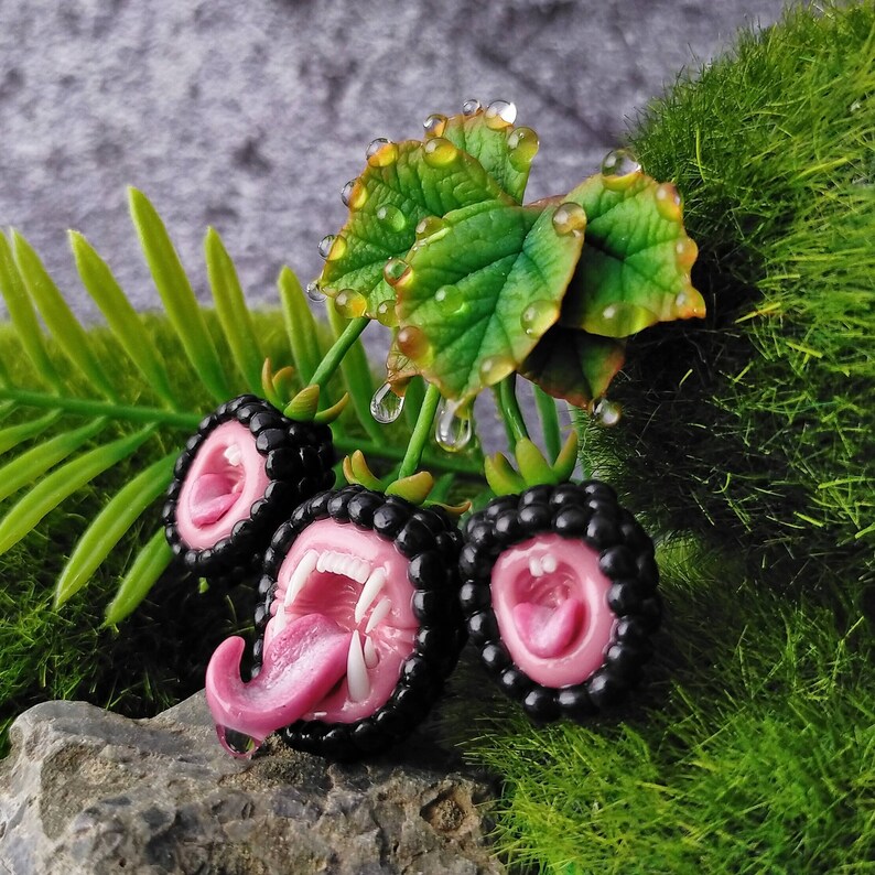 blackberry brooch