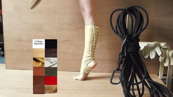 guetre tout en cuir SUR MESURES, couleur au choix pour cirque et pole dance (bottes de trapeze tissus cerceau aerien, gaiters, aerial boots)