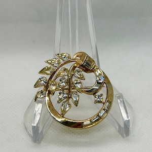 A Stunning Vintage Trifari Alfred Philippe Rhinestone Brooch
