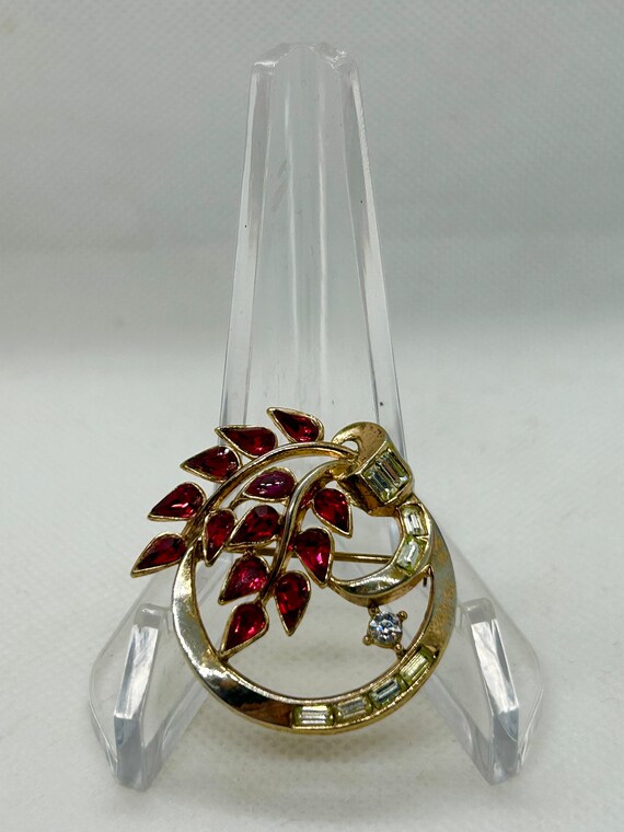 Vintage trifari philippe gem