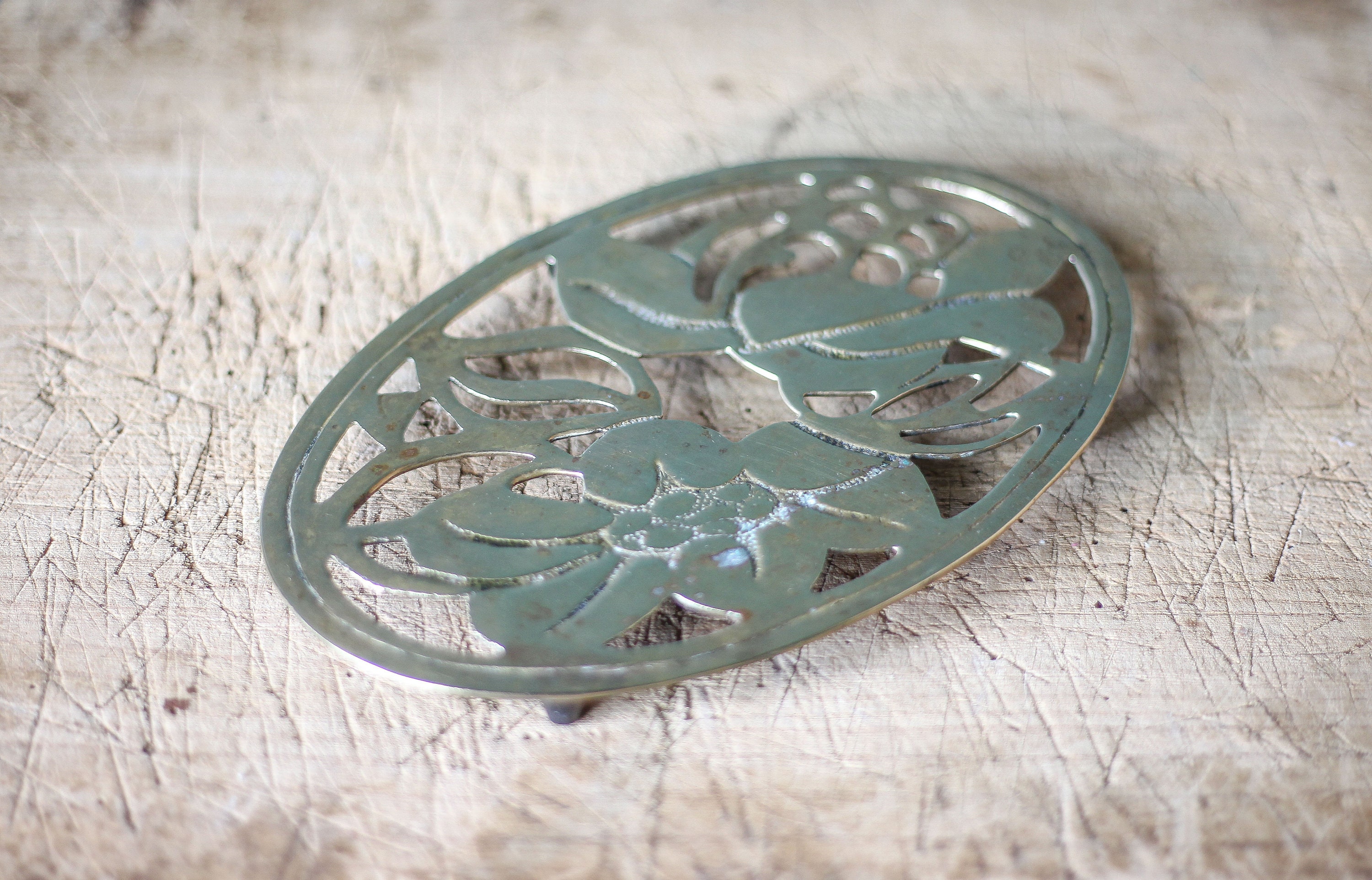 Lot de 2 anciens dessous de plat en céramique verte et or - années 1950 - style Poët-Laval
