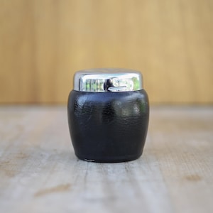 Portasigarette vintage Le Tanneur, portasigarette vintage, distributore di sigarette, collezione