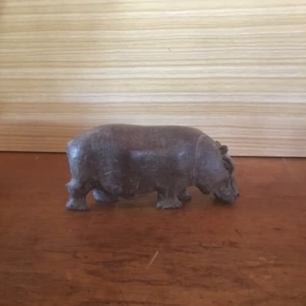 Figurine vintage, statue en pierre naturelle, statue rhinocéros pierre de savon, décoration intérieur, home decor, stone rhinoceros