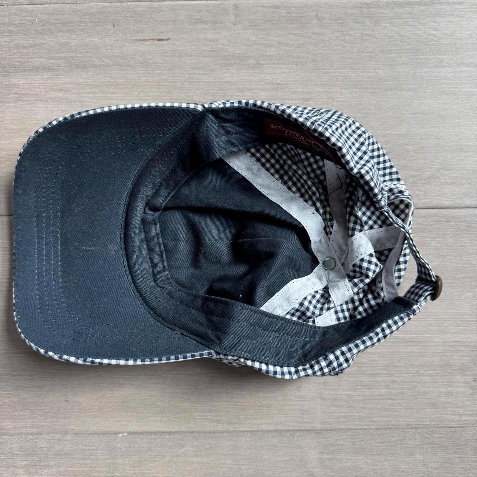 TTT gingham check logo cap（NAVY） Southern Proper Navy and White Gingham Check Baseball Cap| Dog