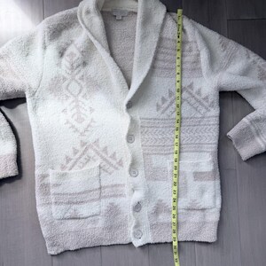 Cárdigan con cuello chal Barefoot Dreams, talla grande. imagen 4