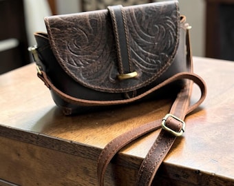 Vintage Brown Leather Crossbody Mini Bag | Embossed Flap