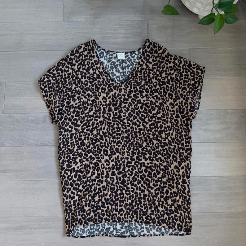 Vestido estampado de leopardo de Together Anthropologie, talla M imagen 8