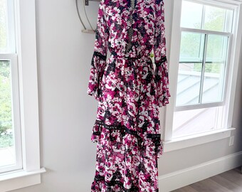 Vestido largo con volantes y estampado floral de MISA Los Angeles, talla XS