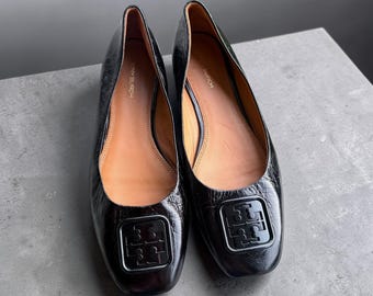 Tory Burch Black Leather Ballet Flats | Logo Detail Size 8