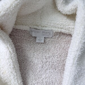 Cárdigan con cuello chal Barefoot Dreams, talla grande. imagen 2