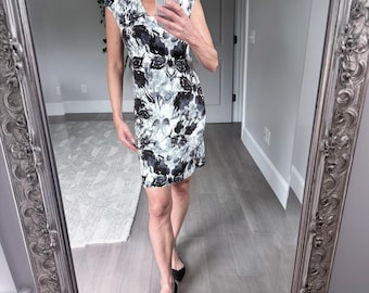 Sisley Knee Length Dress Floral Print Dress Size S