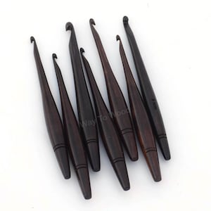 Set of Handcrafted Wooden Crochet Hook Premium Natural Polished for Crocheting 7 pieces | Yarn Craft Knitting Needles