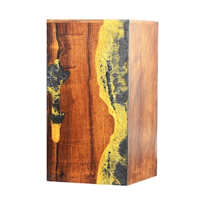 Rosewood Epoxy Resin Cremation Urn: Handmade Memorial Keepsake