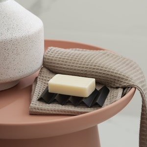 Schwarzer moderner Seifenhalter für Seifenstücke, modernes Design, Seifenspender mit Wasserablauf