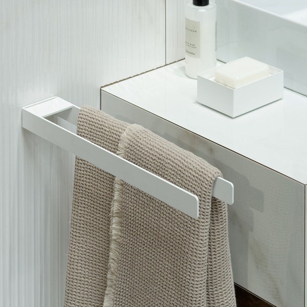 Witte dubbele handdoekhanger voor moderne badkamer, witte moderne badkameraccessoires, badkamerontwerp RICOBI