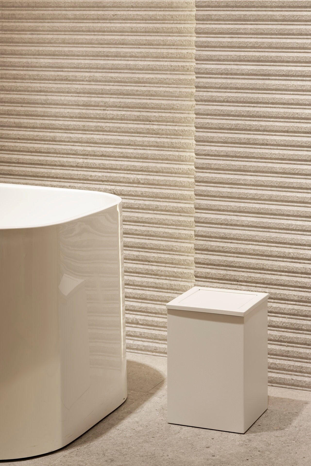 White Modern Bathroom Bin BORGO, Bathroom rubbish basket, dustbin, trashcan