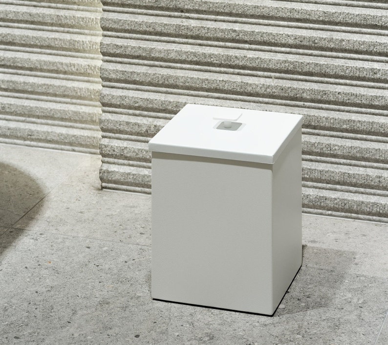 Petite poubelle de salle de bain moderne blanche PICO, corbeille de salle de bain, poubelle, petite poubelle, DABSTORY image 1