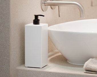 White soap dispenser, Liquid soap dispenser with plastic pump, Modern Hand Soap Dish Refillable Liquid Great for Kitchen and Bathroom