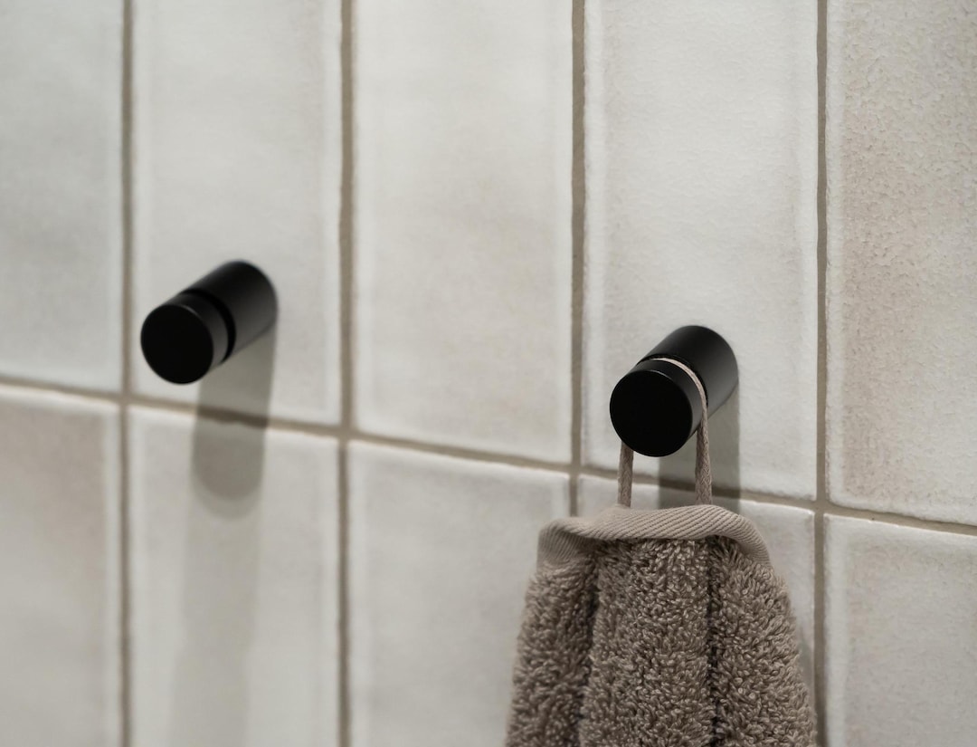Black Towel Hanger, Bath Towel Hooks, Robe Hooks, Bathroom Wall Hook ...