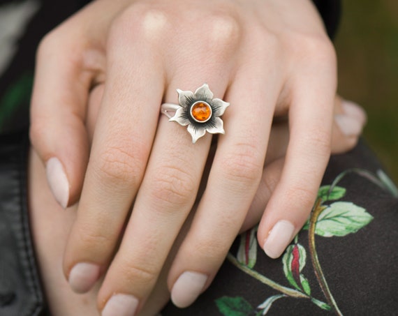 Sterling silver Baltic amber flower ring