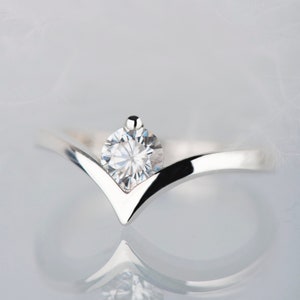 Sterling silver moissanite engagement chevron ring