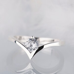 Sterling silver zircon chevron ring