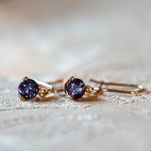 14K yellow gold alexandrite dandle drop earrings