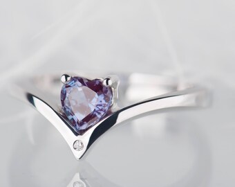 Sterling silver heart shape alexandrite chevron ring