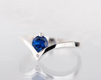 Sterling silver blue sapphire chevron ring