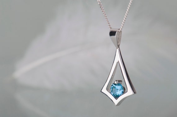 London blue topaz sterling silver pendant necklace