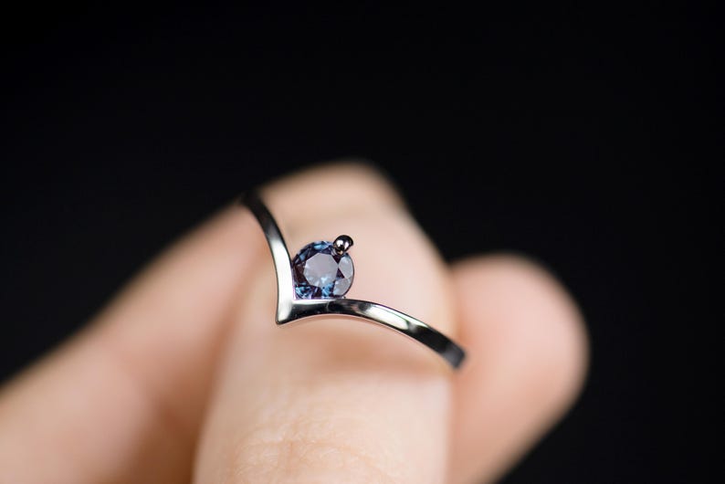 14K white gold alexandrite chevron ring