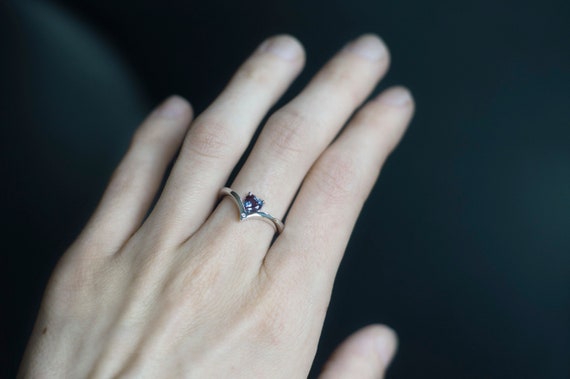 Sterling silver heart shape alexandrite chevron ring