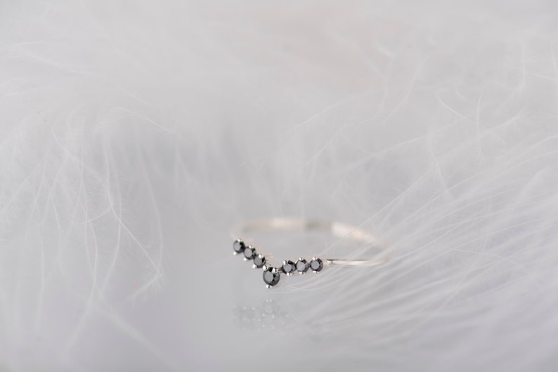 14K white gold black diamond chevron band