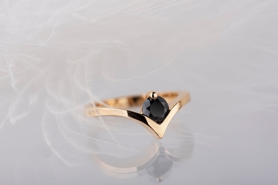 18K yellow gold black diamond chevron engagement ring