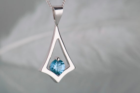 Sterling silver London blue topaz kite pendant necklace