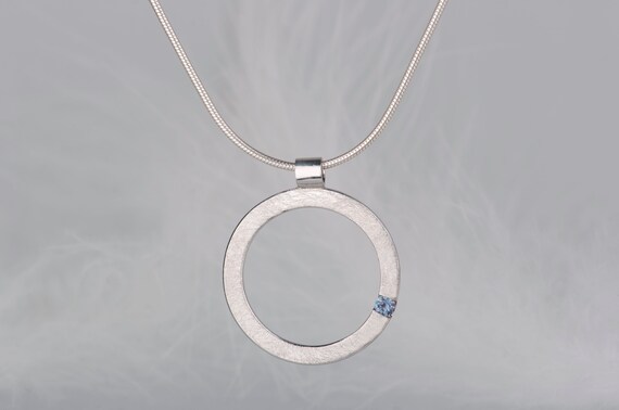 Sterling silver alexandrite round pendant necklace