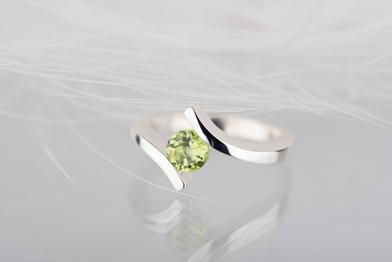 Sterling silver peridot bypass ring