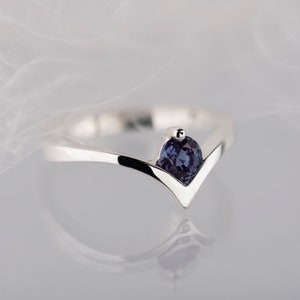 14K white gold round lab created alexandrite chevron ring