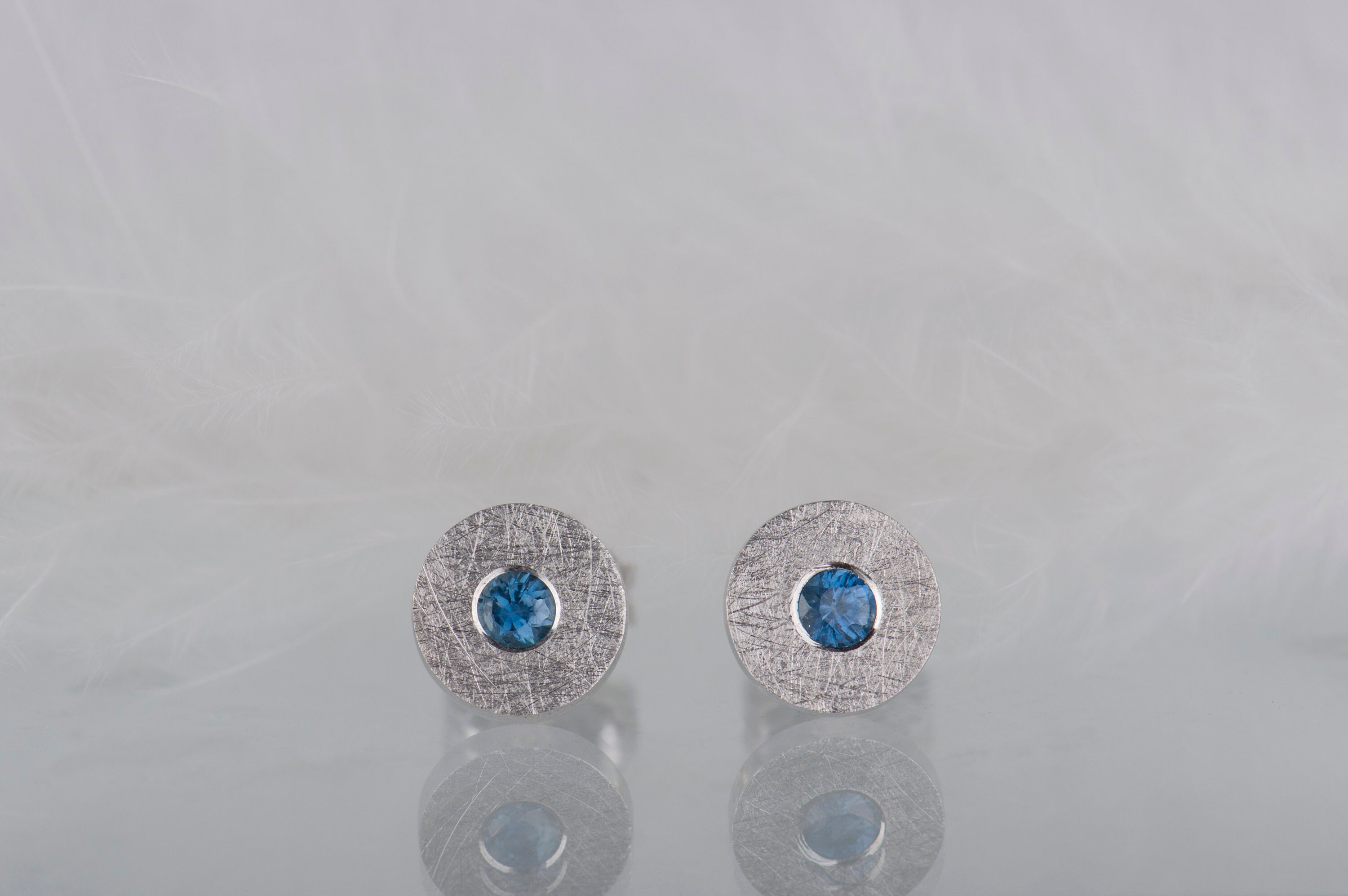contemporary silver stud earrings
