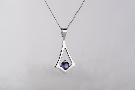 Sterling silver alexandrite kite pendant necklace