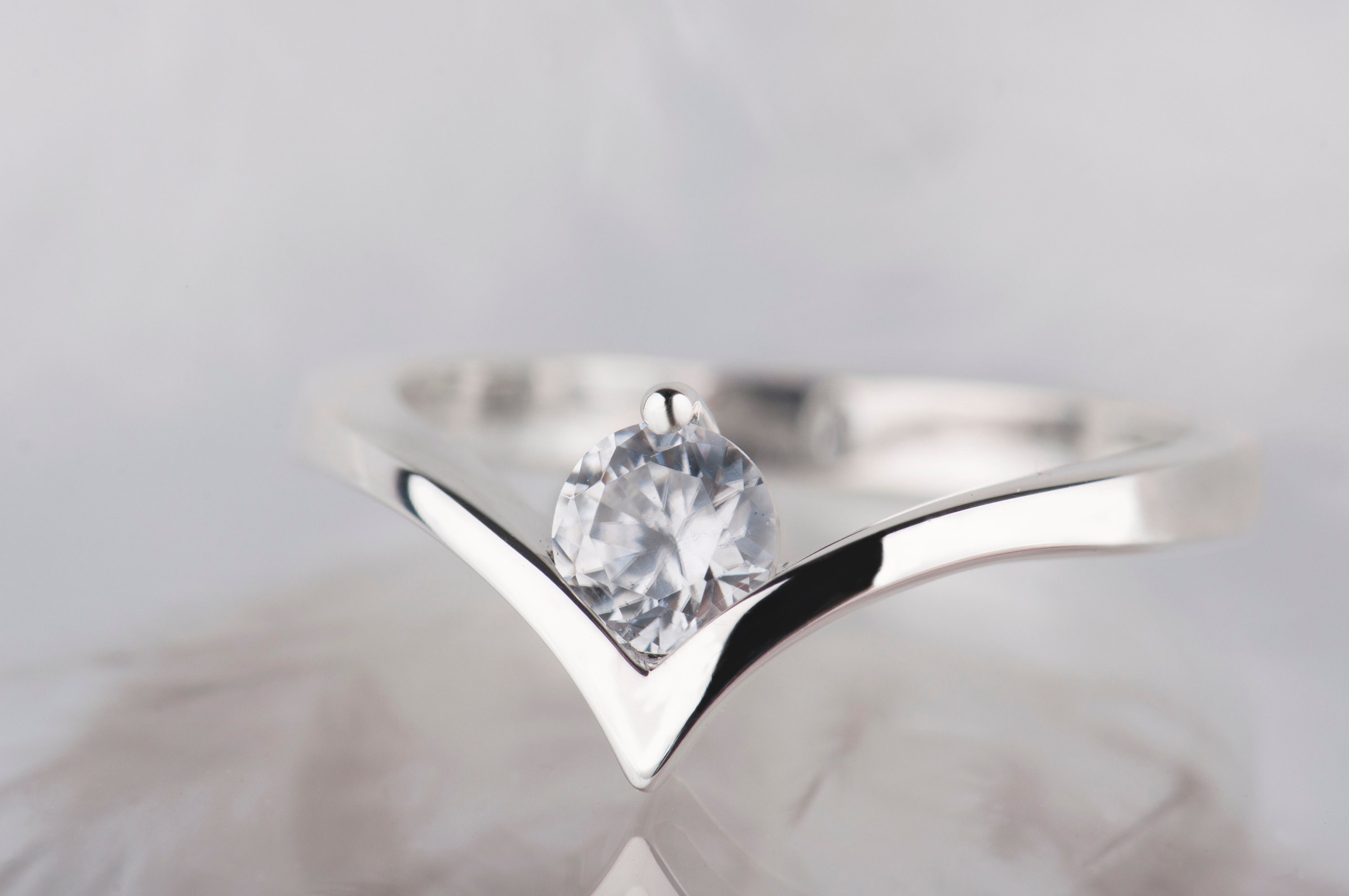 minimalist engagement rings minimalist engagement rings