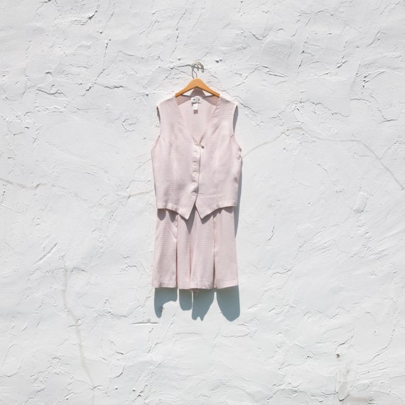 70’s light pink two piece set | shorts + shirt | v