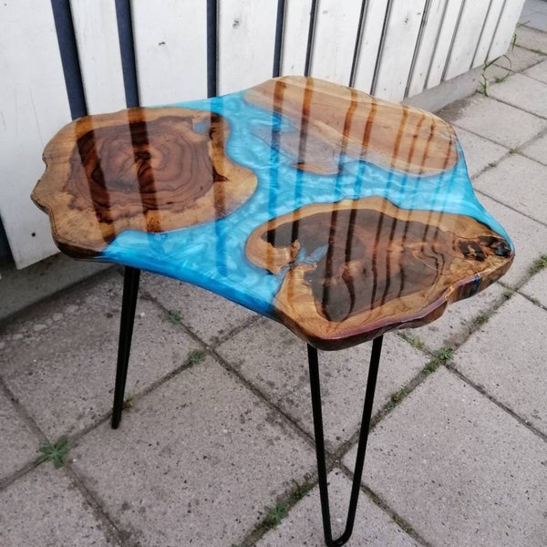 Epoxy river table - Resin river table - Epoxy resin coffee table