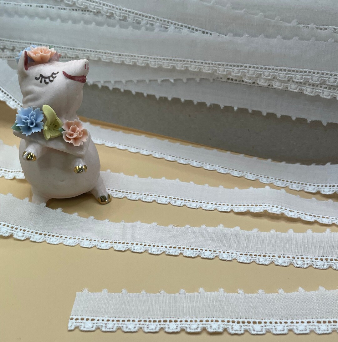 Embroidered Edge on White Batiste, Made in Switzerland, 3/4