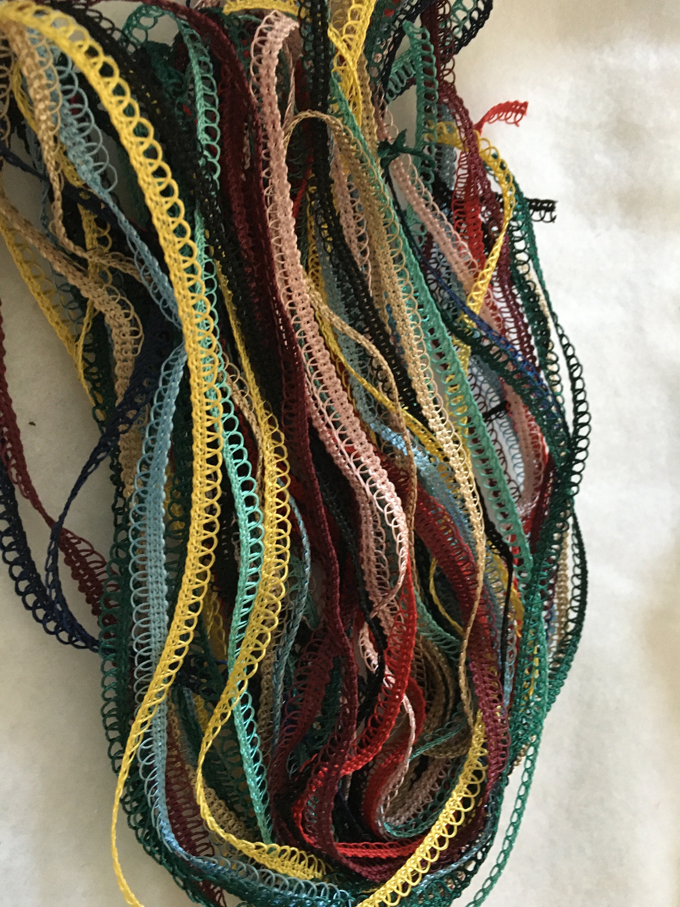 Grab Bag, Loop Edge Narrow Trim, 1/4" Wide, 10 Colors, 2 Yard Cuts, 20 ...
