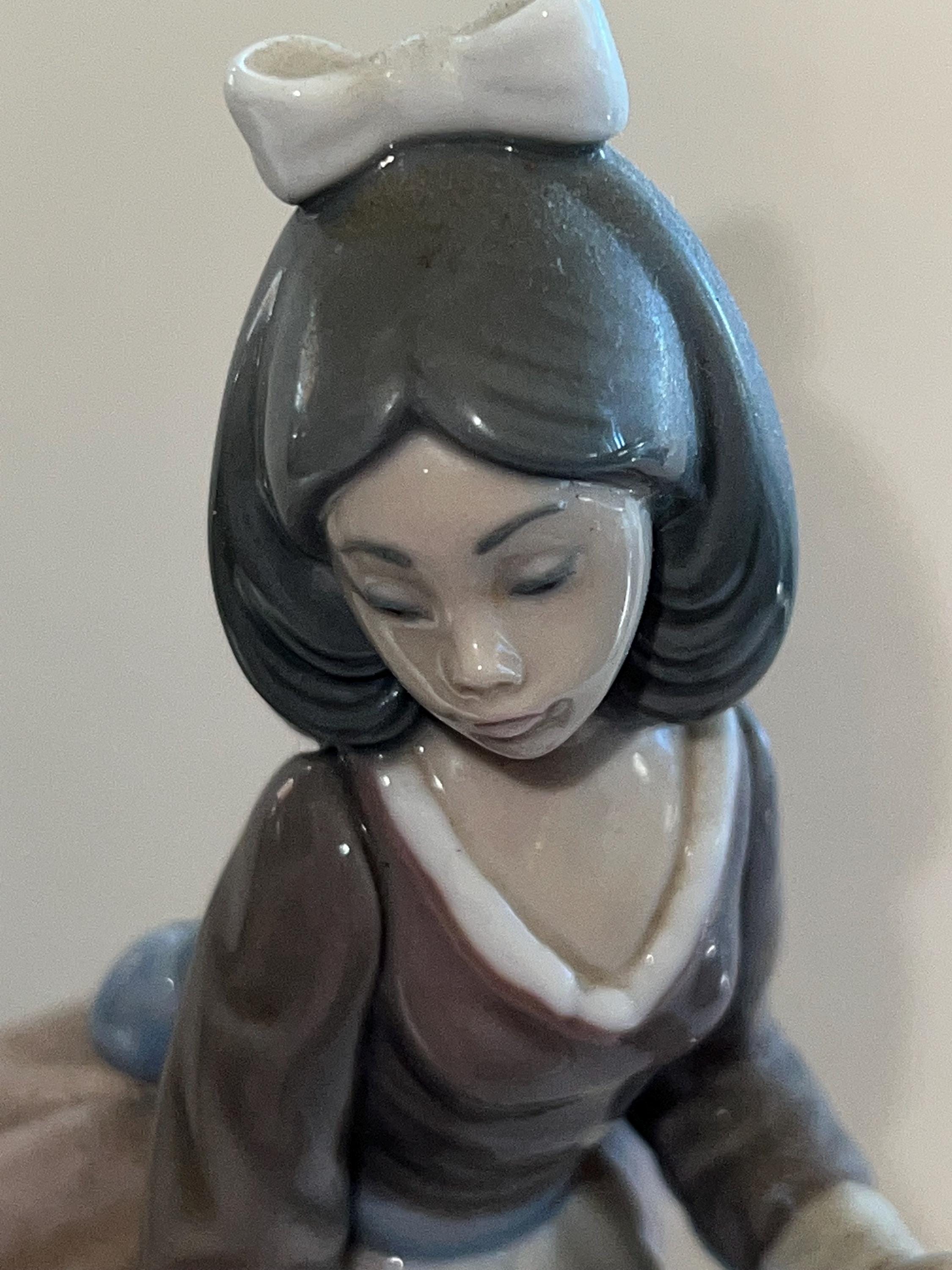 Lladro Retired # 5210 “jolie” Figurine, 7-1/2” Tall, Girl With